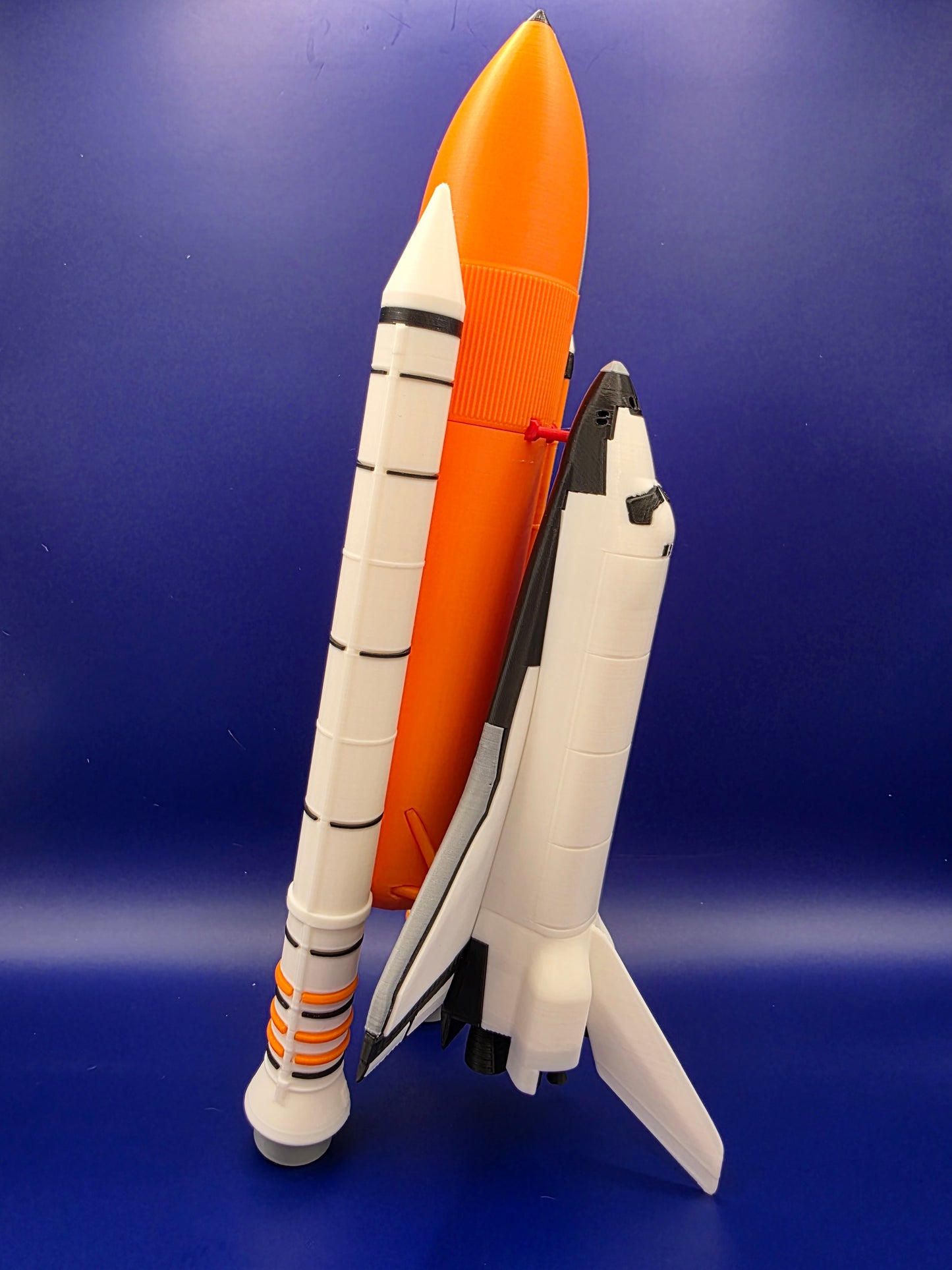 Space Shuttle Scale Model (1:200) with lamp